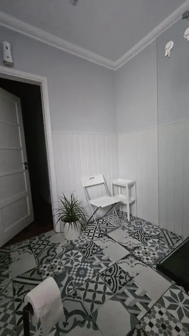 בית אירוח Habitacion Grande Para 3 Centro Lisboa